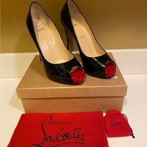 Christian LouBoutin Very Prive 120mm Patent Red Sole Pumps